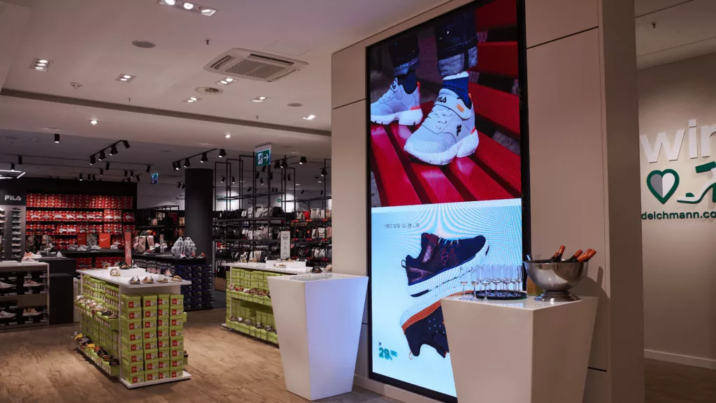Schuhgeschäft LED-Display in Betrieb